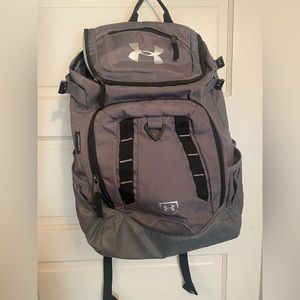 UA softball bag with helmet pocket